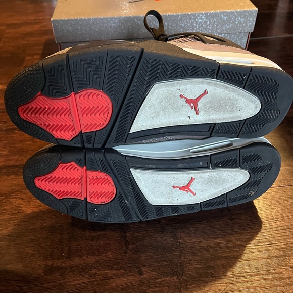 Jordan 4 Retro Mid Taupe Haze - Picture 6 of 9